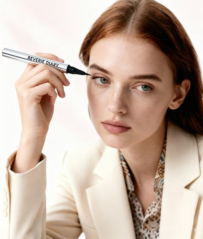 LAST DAY - BUY 1 GET 1 FREE💜Smooth and fluid eyeliner liquid pen with a sleek black shade that resists smudging and fading — Day to Night Wear